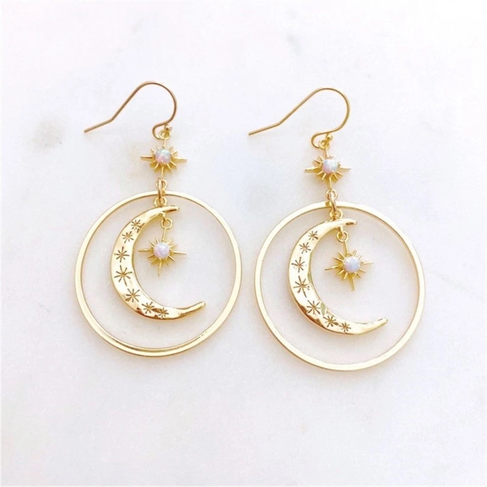 Elegant Gold Tone galaxy Crescent Moon & Sun Starburst Earrings Boho Bohemian - Picture 2 of 2